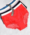 Bogato zdobione koronką, majtki damskie Nadizi 8095