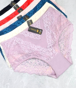 Bogato zdobione koronką, majtki damskie Nadizi 8095