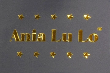 Ania Lu Lo firma